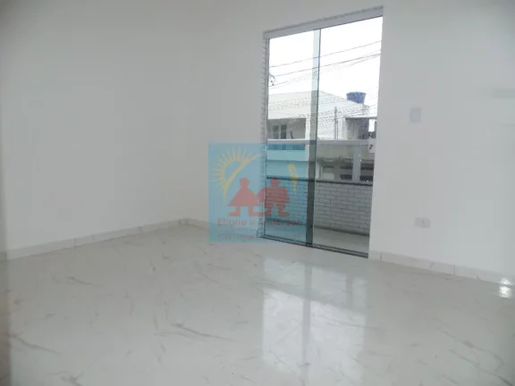 Imagem Casa Superior com Sacada - 2 Quartos, 1 vaga de garagem, 225mil