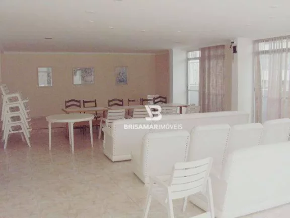 Imagem PITANGUEIRAS- UMA QUADRA DA PRAIA , LOCALZAÇÃO PRIVILEGIADA, GARAGEM.