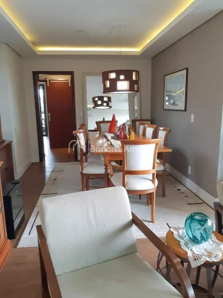 Imagem Descubra o conforto e a sofisticação deste amplo e espaçoso apartamento reformado, localizado no ...