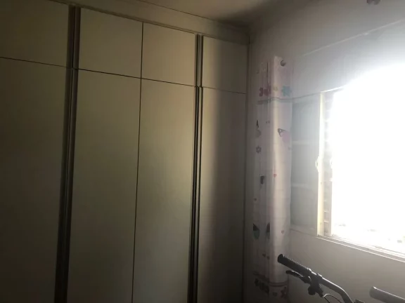 Imagem Apartamento com 2 quartos, sala , cozinha, área de de serviço, banheiro social, 1 vaga de garagem....