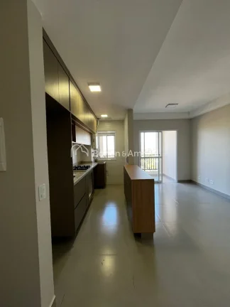 Imagem Apartamento em andar alto, sol da manhã, vista livre e 2 vagas cobertas de garagem.

Condomínio em...