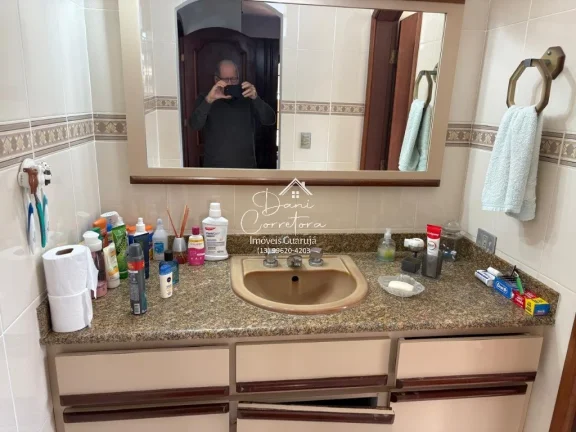 Imagem Imperdível oportunidade de permuta casa em condomínio na Enseada, Guarujá-SP, com 4 quartos, 3 suítes e 480m² de área!