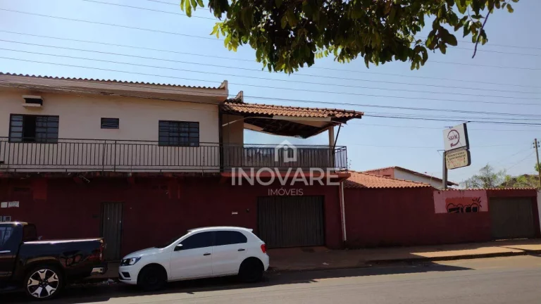 Imagem Casa com 14 dormitórios à venda, 700 m² por R$ 2.500.000,00 - Setor Planalto - Itumbiara/GO