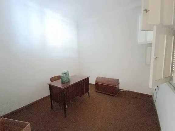 Imagem Casa com Excelente Localização no Centro de Barbacena. Ideal para Clínicas ou Residencial