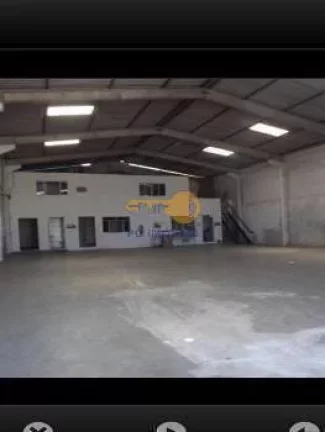 Imagem BARRACÃO COMERCIAL COM 400M² NO BAIRRO BRAGA EM SÃO JOSE DOS PINHAIS