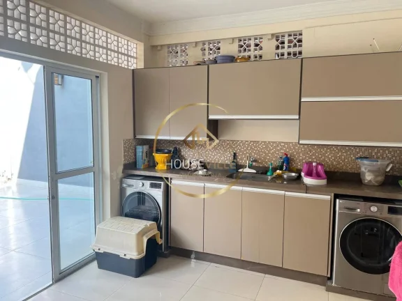 Imagem Casa Sobrado, 4 Dormitórios (2 suítes),296m² 4 vagas, Jd Apollo II, SJc.