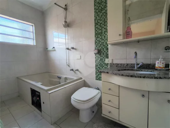 Imagem Sobrado à venda com 3 quartos, sendo 1 suíte, em Butantã, São Paulo - SP