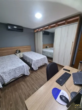 Imagem Sobrado com 3 dormitórios à Venda por R$ 565.000,00 - Parque Almerinda Chaves - Jundiaí/SP