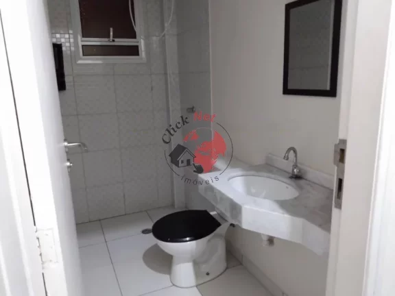 Imagem Sobrado em Condomínio à Venda, Frente a Praia, 2 suítes, varanda, quintal e 2 vagas, bairro Gaivota, Itanhaém