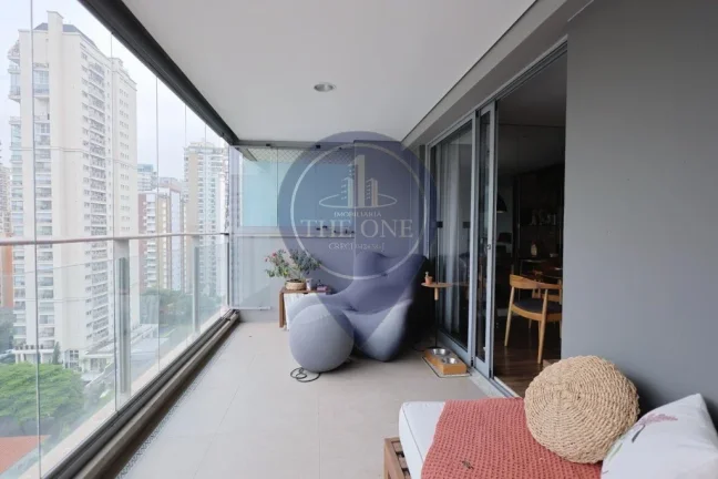Imagem Imperdível apartamento à venda na Vila Nova Conceição, São Paulo-SP: 2 quartos, 2 suítes, 2 salas, 3 banheiros, 2 vagas, 182m².