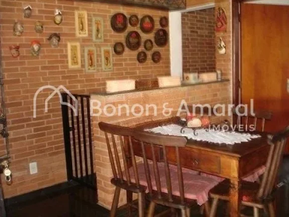 Imagem Casa com arquitetura diferenciada, com 3 quartos, living 4 ambientes, Home Theater com isolamento ac...