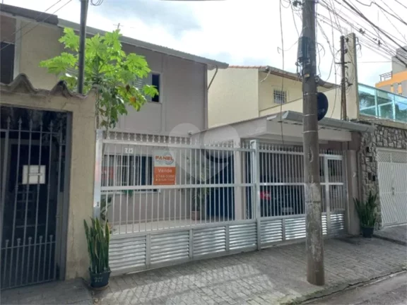 Imagem Sobrado à venda com 3 quartos em Vila Sônia, São Paulo - SP