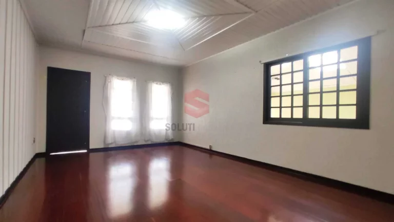 Imagem Casa com 320m2 e terreno com 1.016m2 na Vila Bancária, Campo Largo/PR