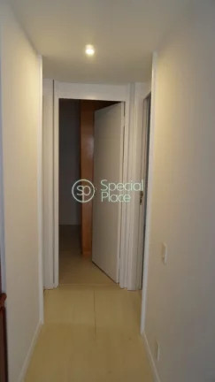 Imagem 101 metros 2 dormitórios 1 suíte dormitório de empregada com banheiro despensa 2 vagas Apartament...