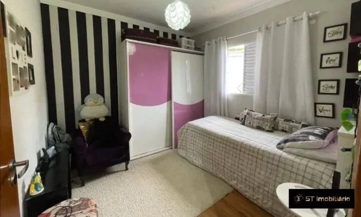 Imagem Casa à Venda em Atibaia Jd Maristela - 250m² por R$900.000,00