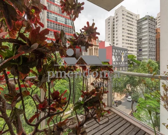 Imagem Apartamento em Higienópolis com 4 quartos (1 suíte) e 2 vagas, 240 m2