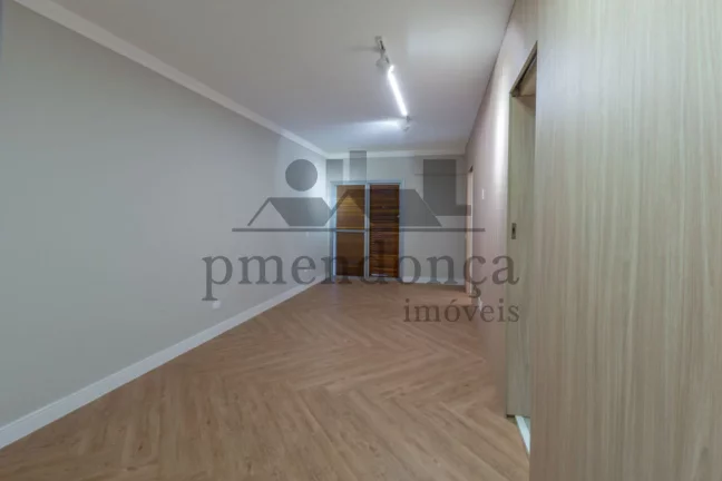 Imagem Apartamento reformado em Perdizes com 3 quartos (1 suíte) e 2 vagas, 137m²