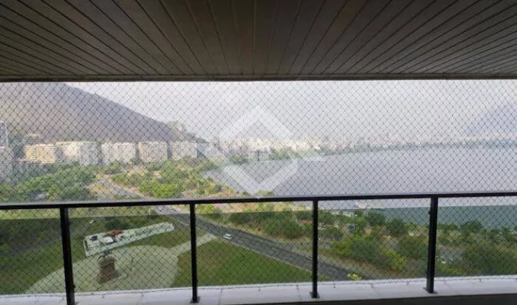 Imagem Apartamento de 4 Quartos para Venda na Lagoa com 380 m²