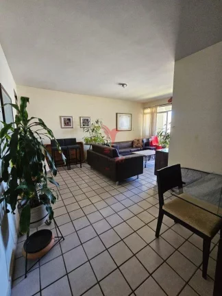 Imagem Apartamento de 3 Quartos, em Tambaú a 400m da orla. Varanda