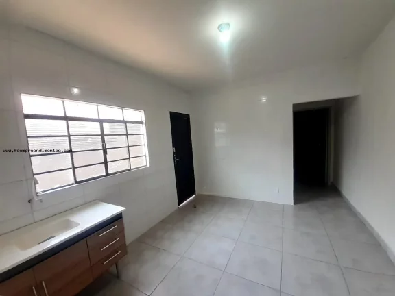 Imagem Casa Geminada para Venda em Limeira, Jardim Brasil, 2 dormitórios, 1 banheiro, 1 vaga
