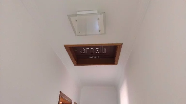 Imagem Sobrado com 200 metros quadrados aproximadamente, com três dormitórios, dois banheiros com aqueced...