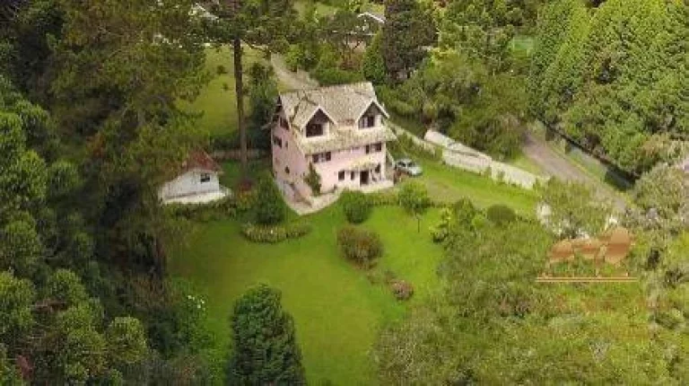 Imagem Casa com 5 dormitórios para alugar, Capivari - Campos do Jordão/SP