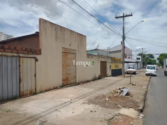 Imagem Casa em rua comercial bairro capuava Goiania -Go