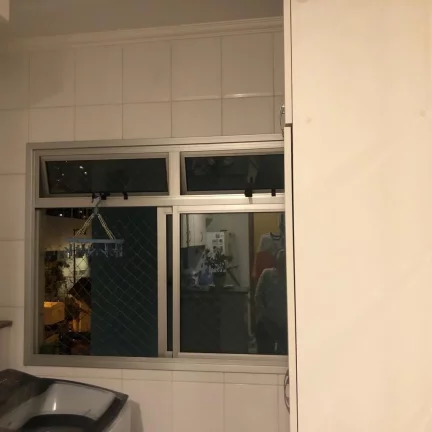 Imagem Ótimo apartamento no bairro Alto com;- 2 dormitórios sendo 1 suite com armário embutido no banhei...