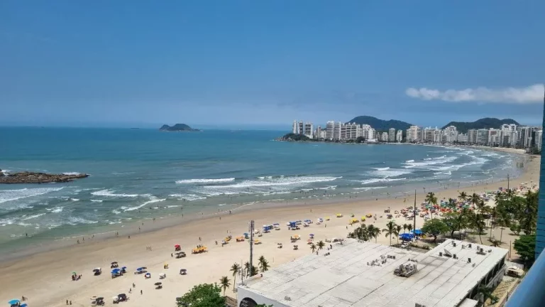 Imagem Apartamento com 4 dormitórios à venda, 190 m² - Pitangueiras - Guarujá/SP