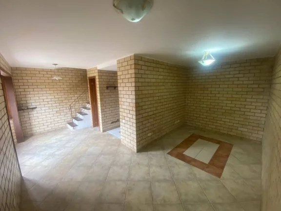 Linda casa a venda centro de Rio das Ostras.