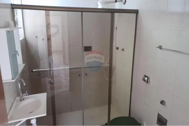 Imagem Apartamento tipo casa em Cascadura , 3 quartos, 2 banheiros e 3 quintais!!