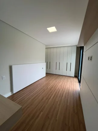 Imagem Casa alto padrão no condomínio Portal Bragança