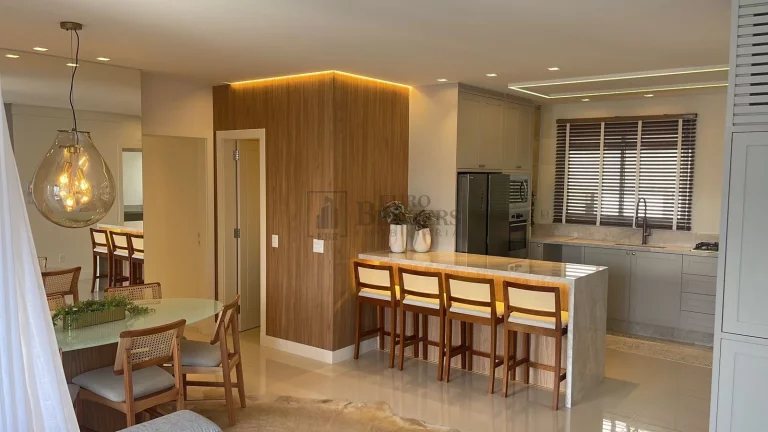 Imagem Apartamento com 4 suítes à venda no Centro de Balneário Camboriú/SC