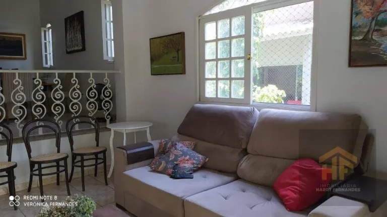Imagem Casa de 250m² à venda, com 3 quartos (1 suíte), localizada no Sítio dos Pintos, Recife - Pernambuco.