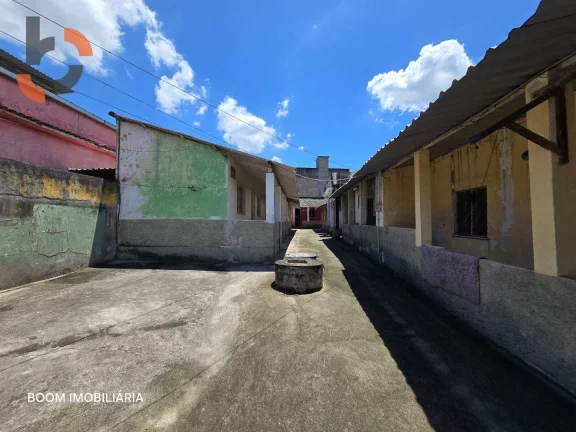 Imagem Casa com 1 dormitório à venda, 235 m² por R$ 330.000,00 - Cerâmica - Nova Iguaçu/RJ