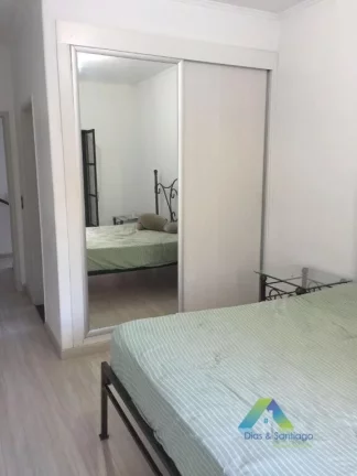 Imagem Excelente sobrado a poucos minutos da estação do metro Conceição e Jabaquara com 5 dormitórios, 2vagas excelente quintal, com ótimo valor!