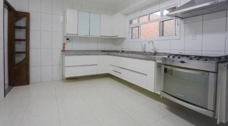 Imagem Sobrado com 3 dormitórios para alugar, 160 m² por R$ 3.875/mês - Vila Marina - Santo André/SP
