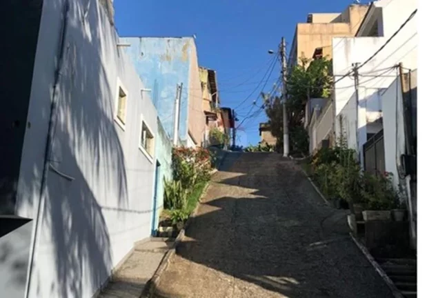 Imagem Casa na Freguesia em Jacarepagua com 2 quartos