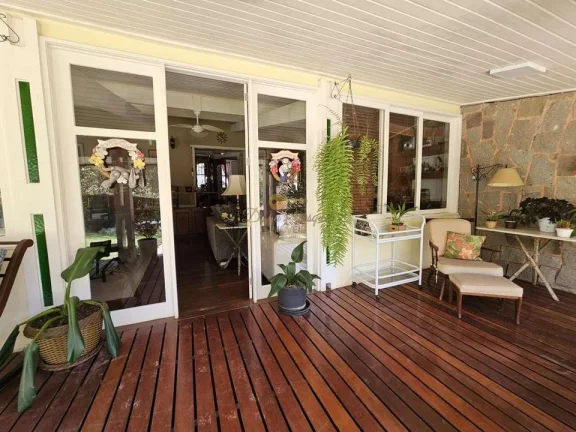 Imagem Casa para Venda em Teresópolis / RJ no bairro Albuquerque