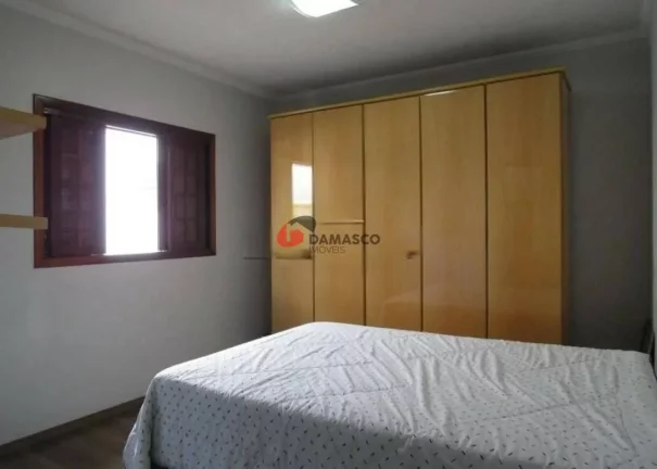 Imagem Sobrado à venda 3 Quartos, 3 Suites, 3 Vagas, 150M², Vila Alto de Santo André, Santo André - SP