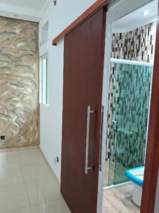 Imagem Sobrado com 2 dormitórios à venda, 145 m² por R$ 350.000,00 - Jardim Ipanema - Ferraz de Vasconcelos/SP