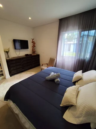 Imagem Casa com 2 Quartos para alugar, 175m² - Daniela