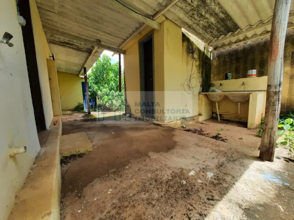 Imagem Casa para Venda em Corinto, Centro, 2 dormitórios, 3 banheiros, 4 vagas