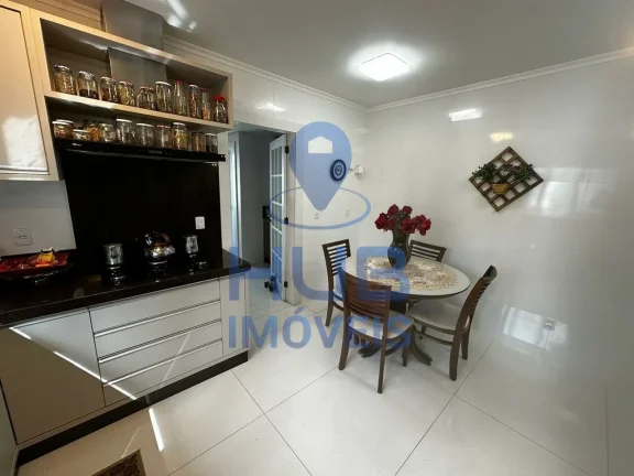 Imagem Apartamento com 3 dormitórios à venda sendo 3 suítes, 184.0 m² por - R$ 3.500.000,00 - Centro - Bal. Camboriú/SC