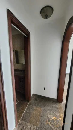 Imagem Apartamento Padrão em prédio frente mar