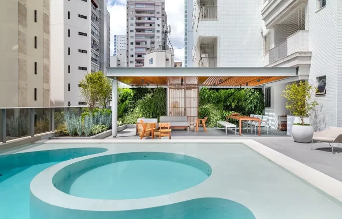 Imagem Diferenciado com 3 dormitórios à venda sendo 3 suítes, 399.84 m² por - R$ 9.500.000,00 - Centro - Bal. Camboriú/SC