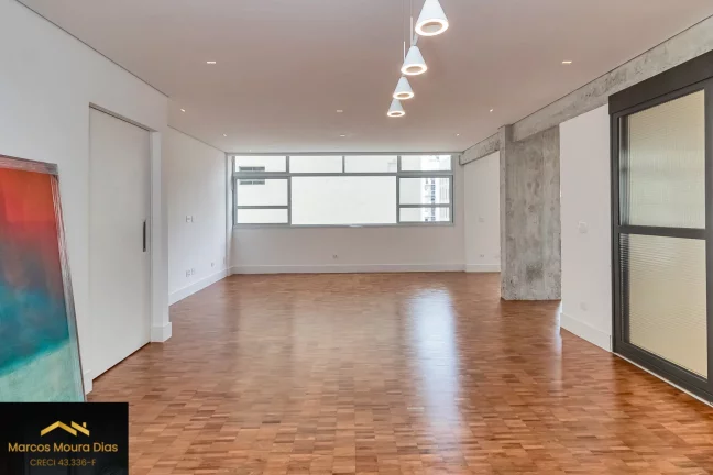Imagem Apartamento 3 suítes, 2 vagas, 213,50 m2, reformadíssimo em Cerqueira Cesar