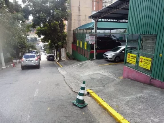 Imagem Terreno á venda no Centro Rua Dr Veiga Filho 450 m²