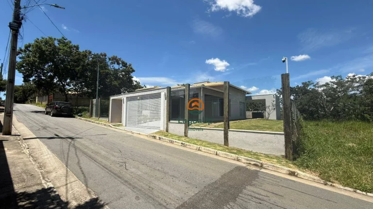 Imagem Casa com 3 dormitórios à venda, 213 m² por R$ 1.240.000 - Campo das Azaléias - Lagoa Santa/MG