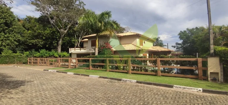 Imagem Chácara à Venda em condomínio localizado em Piracaia